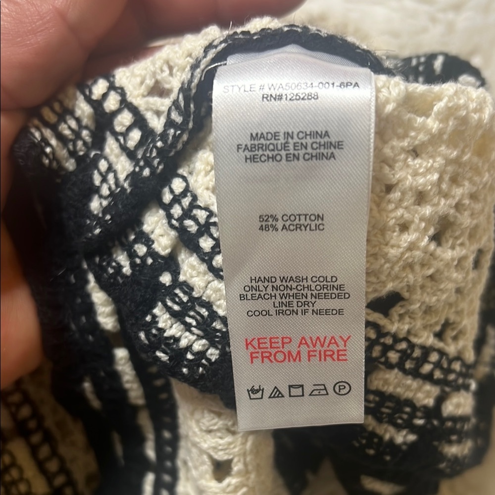 Jason Wu Black and cream Crochet Crop Top - Picture 6 of 8